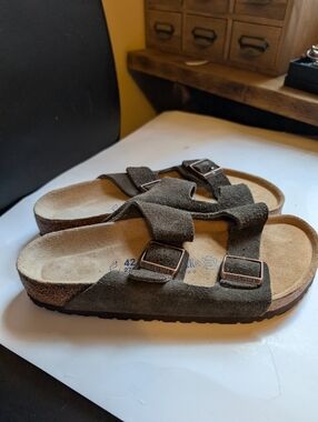 Birkenstock Arizona suede leather sandals Soft footbed Size 9 New No Box